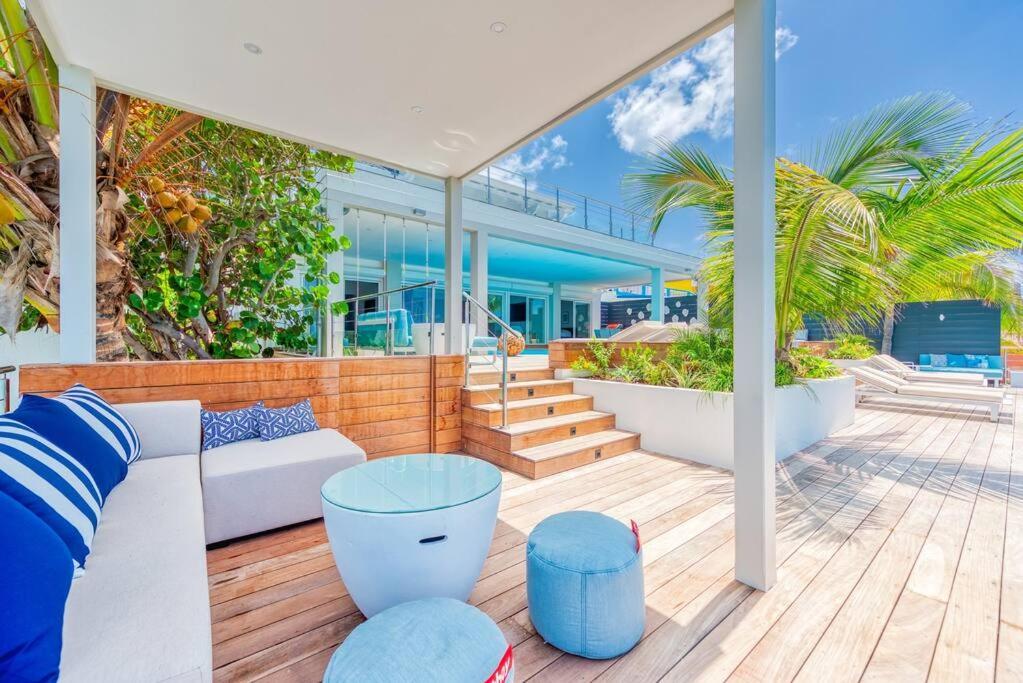 Surfsong Villa- Luxury Water Front Villa For 12 Maho Luaran gambar