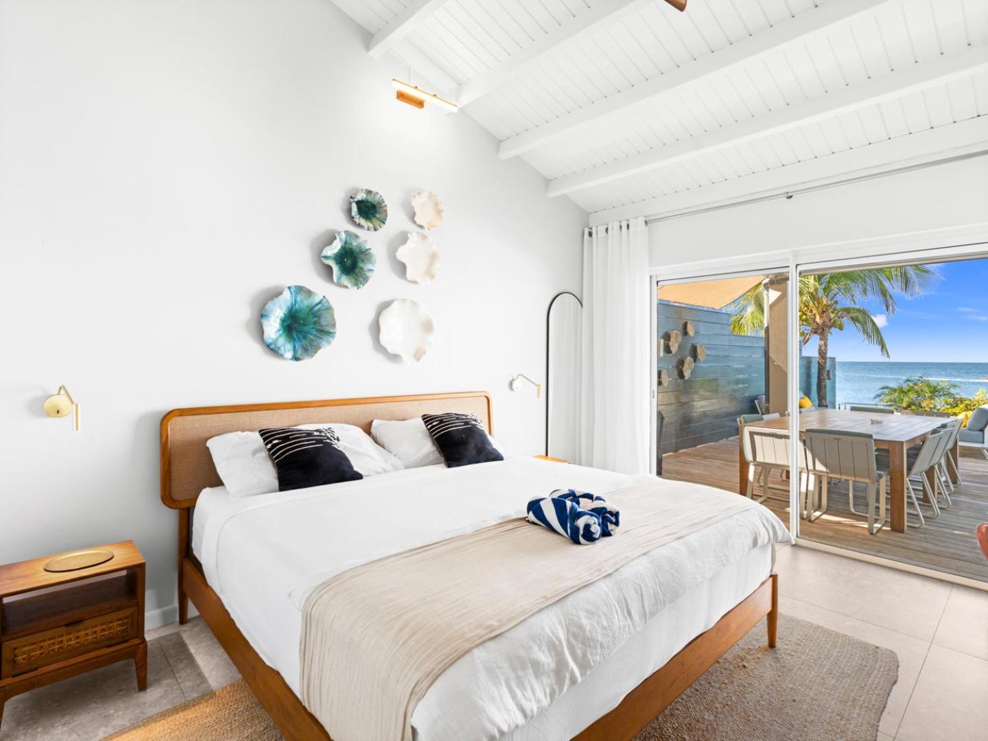 Surfsong Villa- Luxury Water Front Villa For 12 Maho Luaran gambar